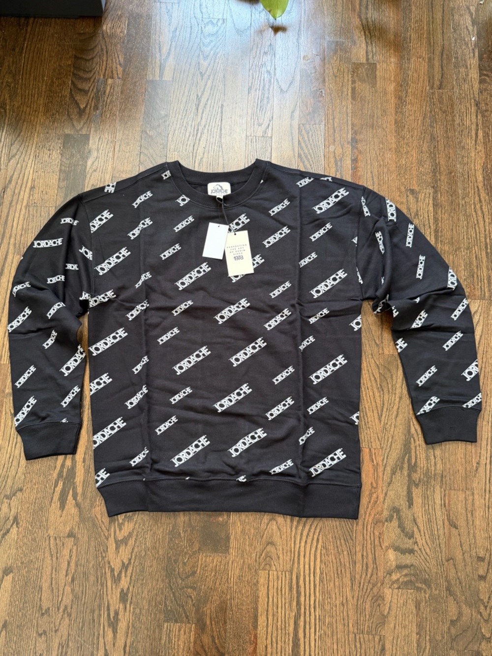 NWT Jordache Alex Sweatshirt